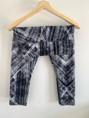 Lululemon Cropped Leggings